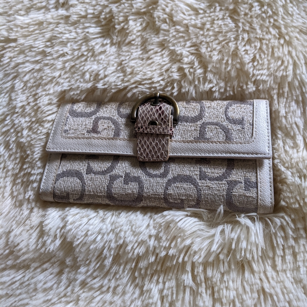 🌟2/$12🌟 Vintage Guess wallet